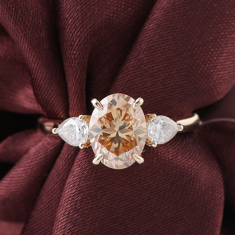 بروفانس 10K الذهب الأصفر ثلاثة - مراجعة Moissanite Ring وسعره