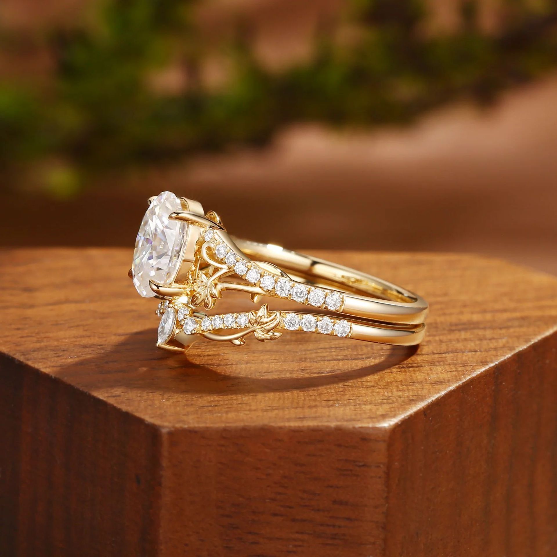 خاتم زفاف فاخر من فيي فيين للم - مراجعة Moissanite Ring وسعره