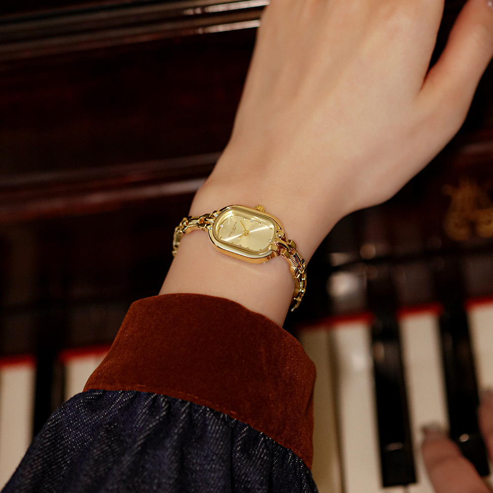 ساعة سوار خمر للنساء ، حركة يا - مراجعة Jewelry Watches Vintage وسعره