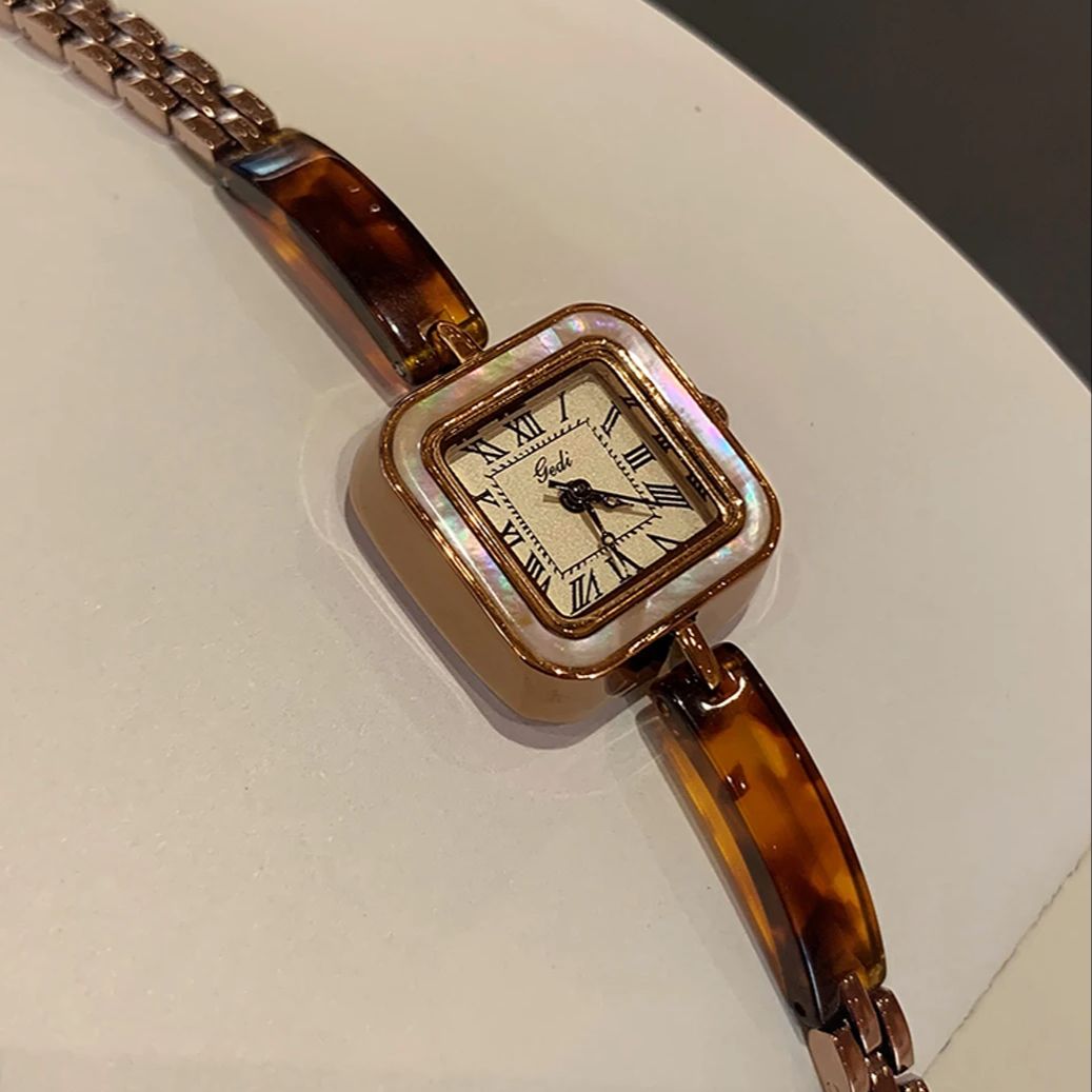 ساعات نسائية كلاسيكية فاخرة بأ - مراجعة Jewelry Watches Vintage وسعره