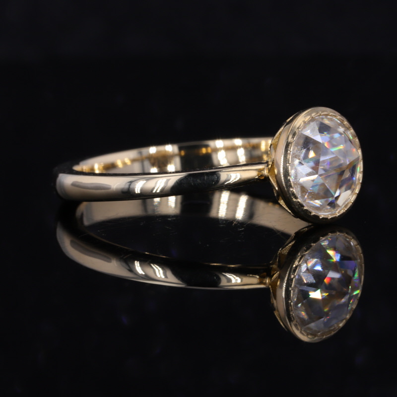 خاتم خطوبة من الذهب الأصفر عيا - مراجعة Moissanite Ring وسعره