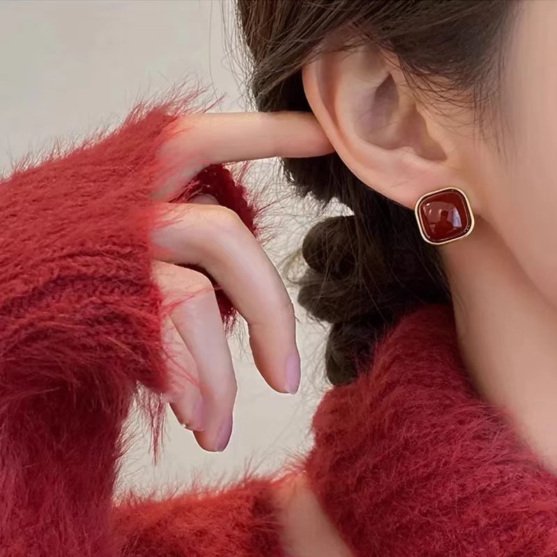 خمر المينا النبيذ الأحمر وأقرا - مراجعة Opal Earrings Dangle وسعره