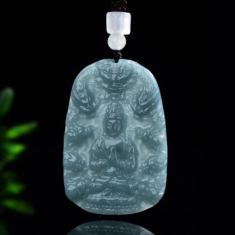 قلادة جوانيين من اليشم الطبيعي - مراجعة Necklace Pendant وسعره