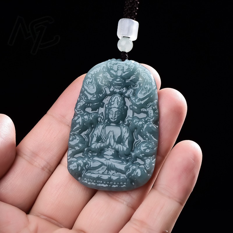 قلادة جوانيين من اليشم الطبيعي - مراجعة Necklace Pendant وسعره