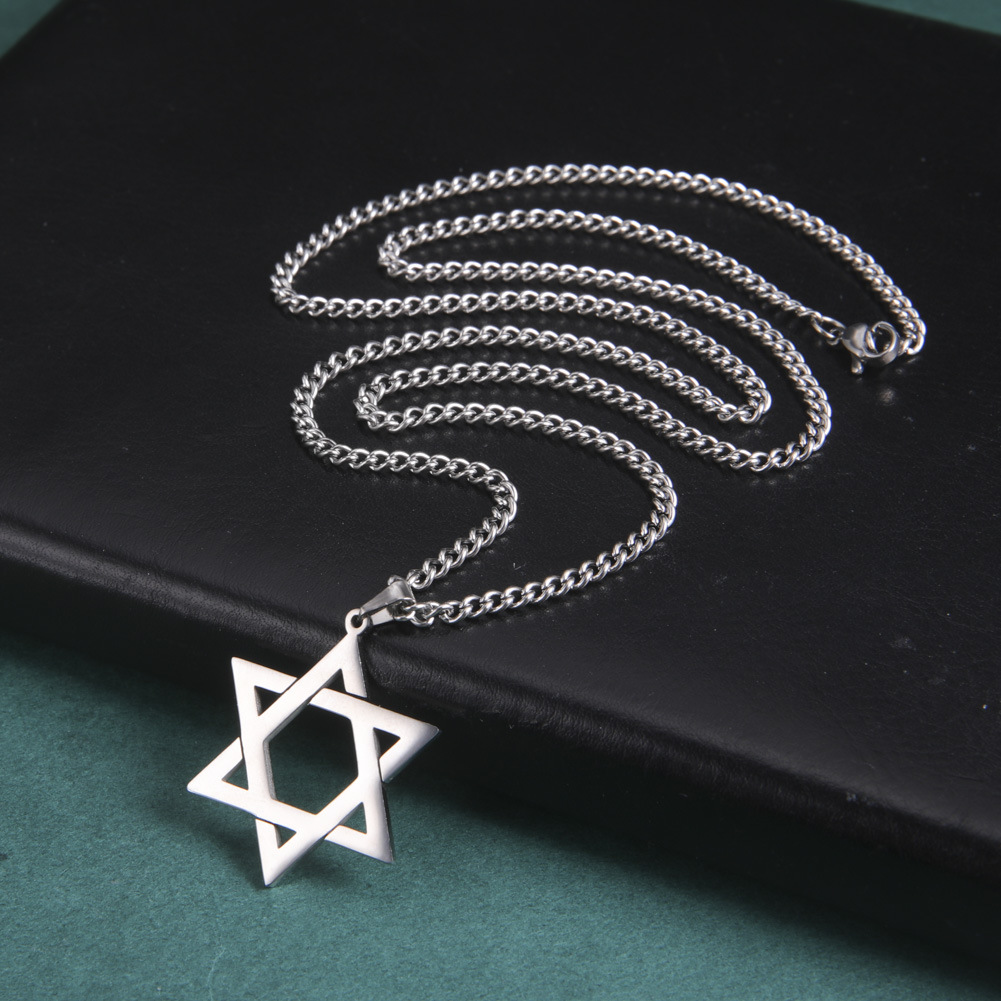 قلادة نجمة داود من الفولاذ الم - مراجعة Jewelry & Watches Bench وسعره